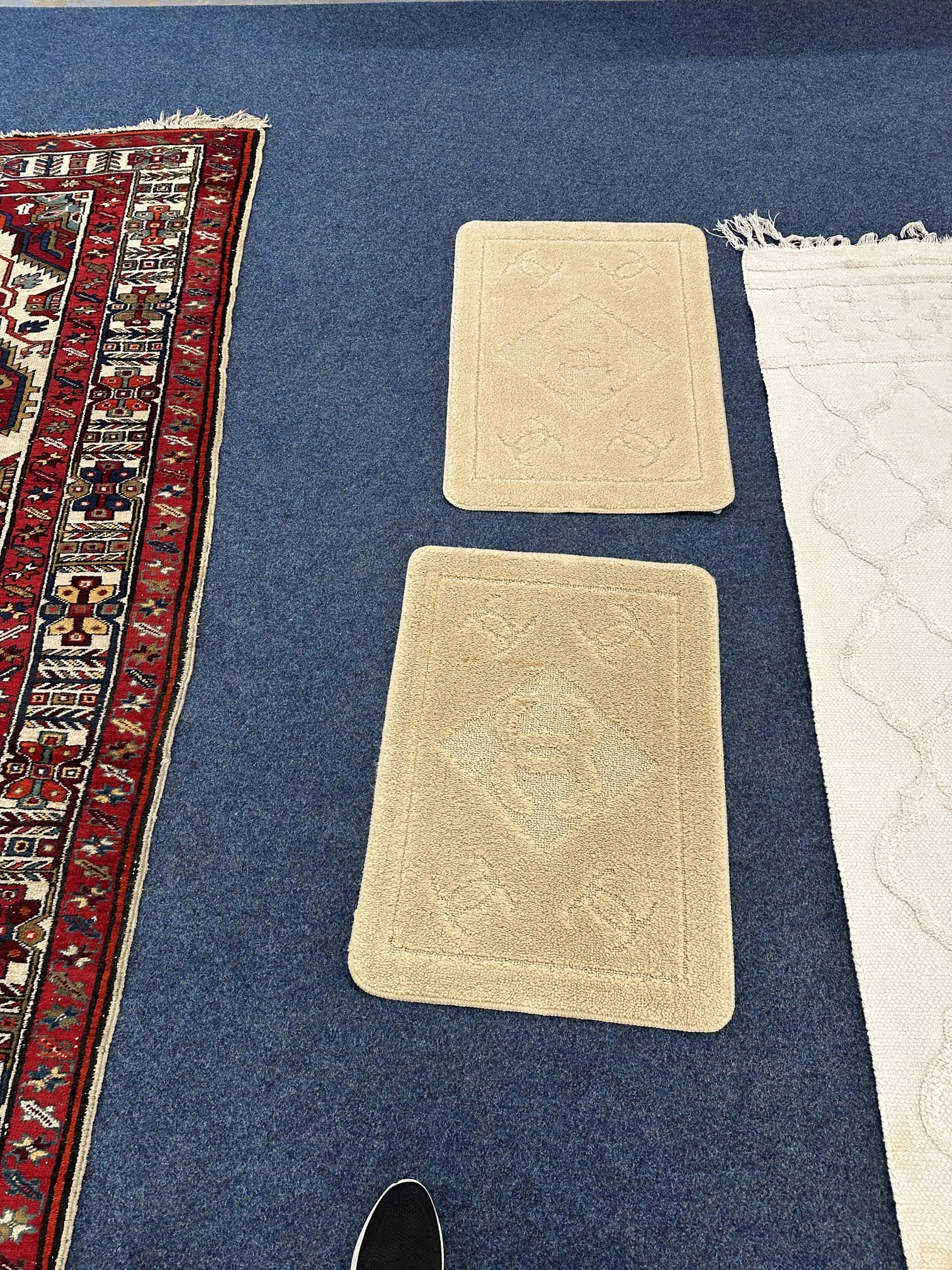 Bath mats that art of clean has cleaned for Careclean Essex